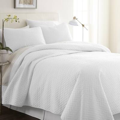 Herring White Microfiber Twin Performance Quilted Coverlet Set