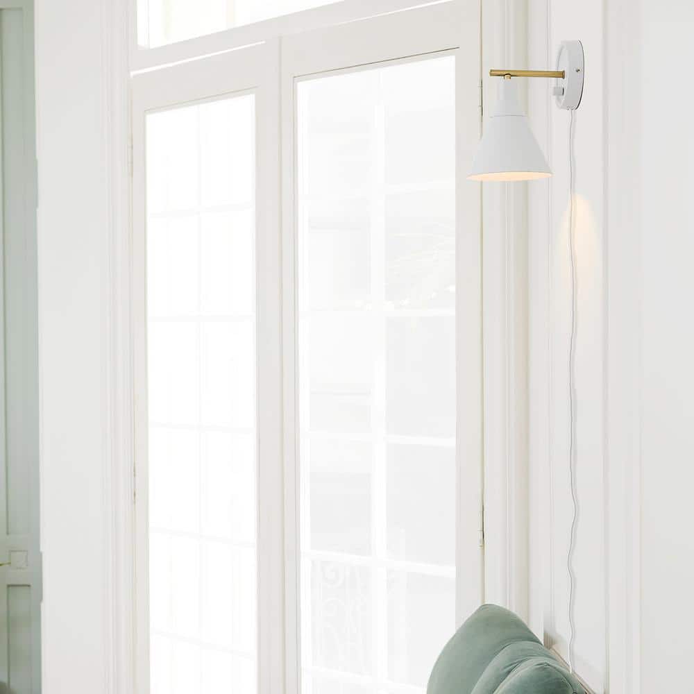 Matte White Brass Accent Dimmable Wall Sconce