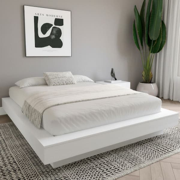Marconi White Frame Queen Size Platform Bed