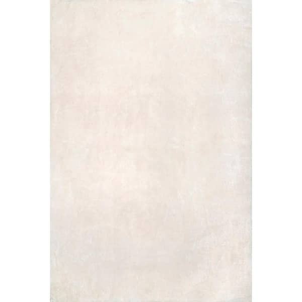 nuLOOM Loni Machine Washable White Doormat 2 ft. x 3 ft. Solid Shag Area Rug
