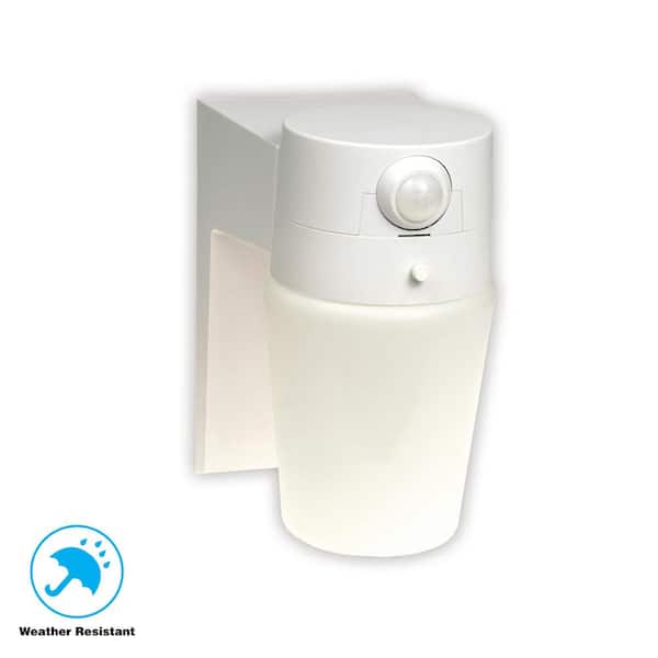 Hampton Bay 110 Degree Motion Sensor White Outdoor Security Light