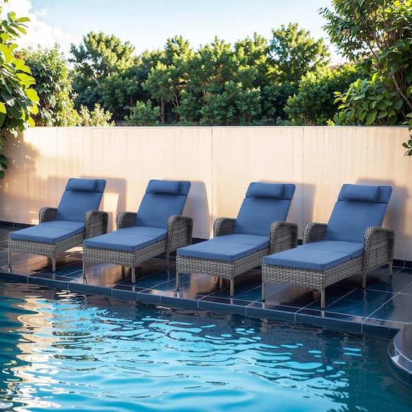 Opohoro ArcoBay 4-Piece Gray Wicker Outdoor Chaise Lounge Rattan Chaise Lounge with Olefin Navy Blue Cushions