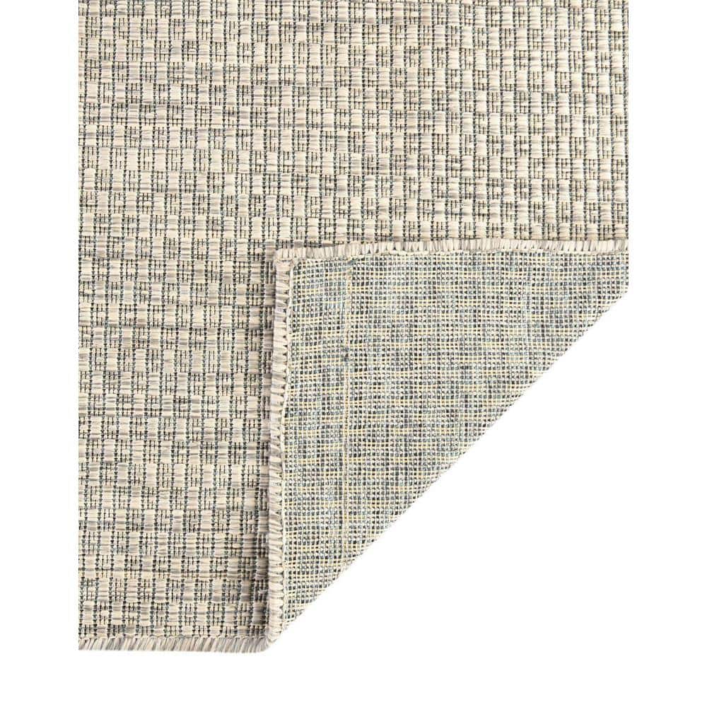 Light Gray 8' Square Stain-Resistant Outdoor Rug