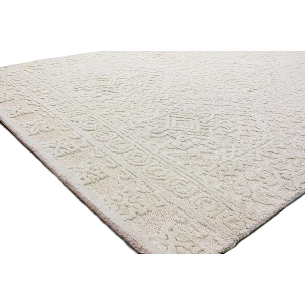 Verona White 5 ft. x 8 ft. (5' x 7'6") Geometric Transitional Area Rug