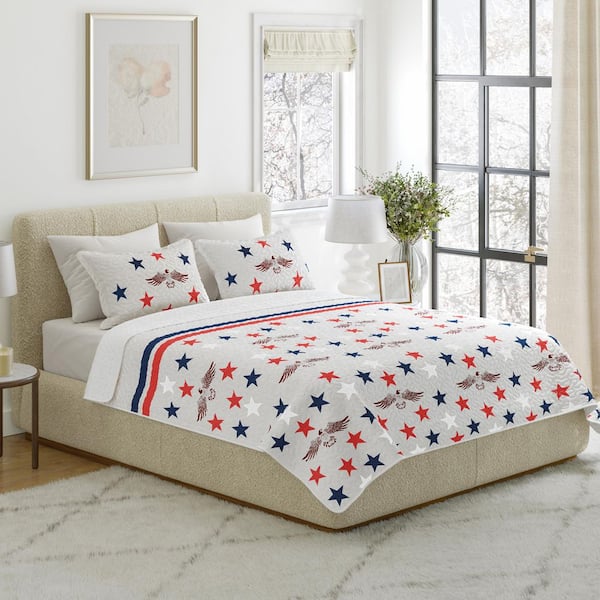 3PC Queen Quilt Set with Shams and Patriotic Star Pattern, Lightweight Polyester Bed Set for All Seasons, Multicolor