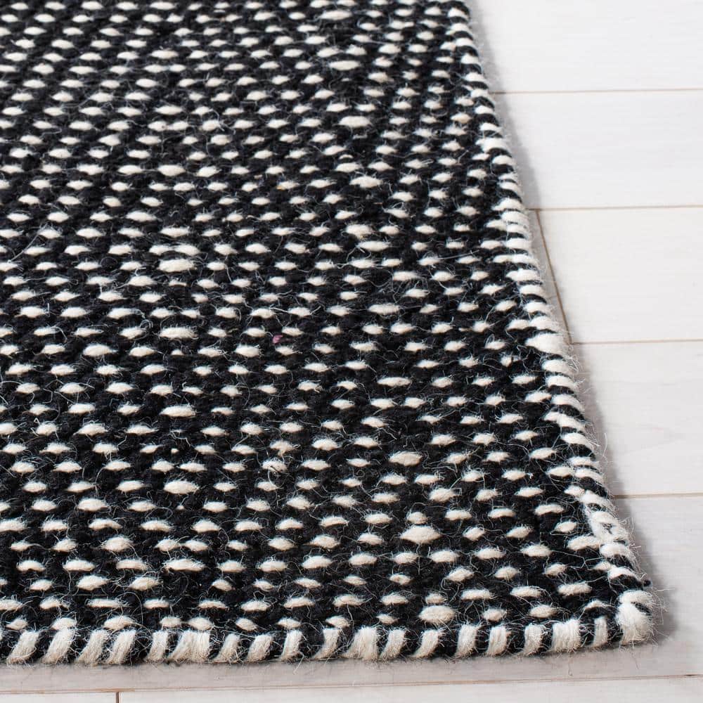 Black and Ivory Wool Flat Woven 4' x 6' Area Rug