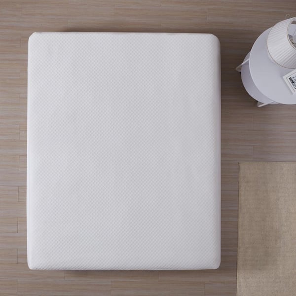 All-In-One Comfort Top Polyester Bed Bug Blocker Queen Mattress Protector