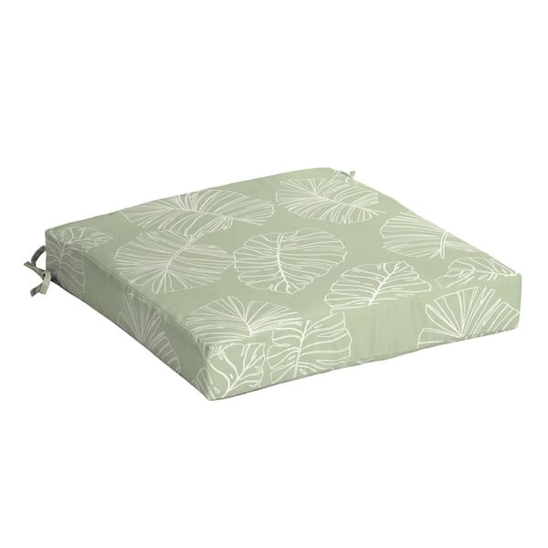ARDEN SELECTIONS 21 in. x 21 in. Coastal Green Leaf Square Outdoor Seat Cushion