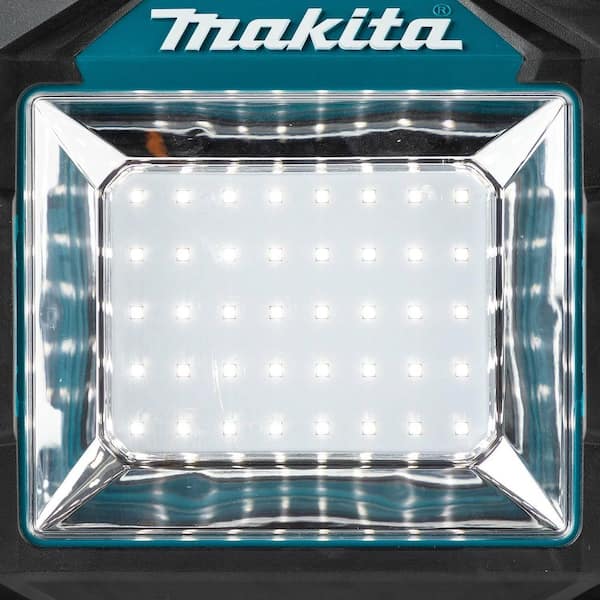 Makita 40V max XGT Cordless Work Light (Light-Only) ML005G - The