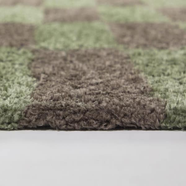 Lionel Green 7 ft. 10 in. x 10 ft. Geometric Area Rug