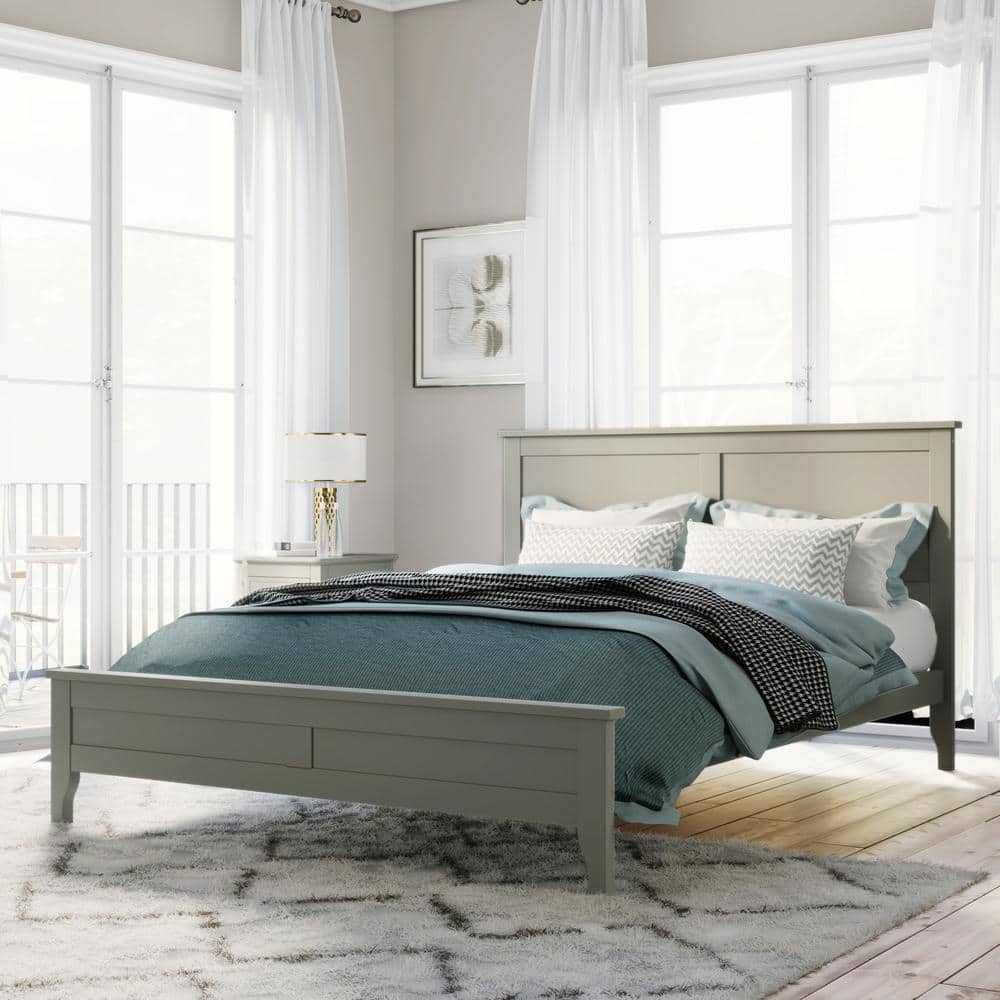 Harper & Bright Designs Gray Wood Frame King Size Elegant