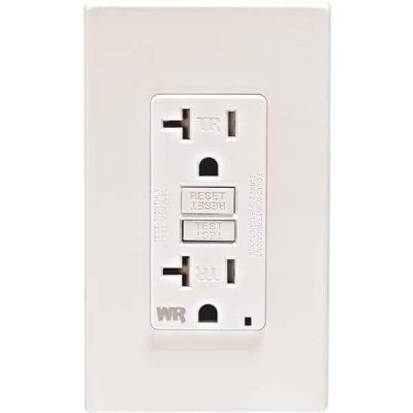 Leviton 20 Amp 125-Volt NEMA 5-20R SmartlockPro Weather And Tamper ...