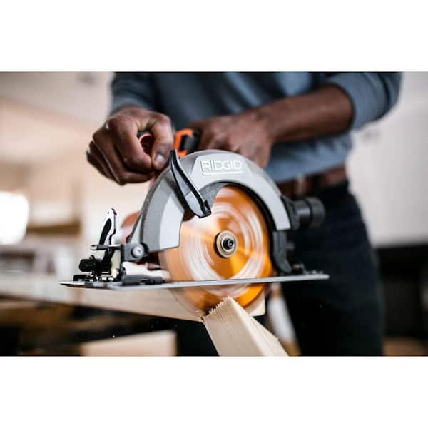Ridgid 18V Cordless 6-1/2 in. Circular Saw with 18V Lithium-Ion 4.0 Ah Battery