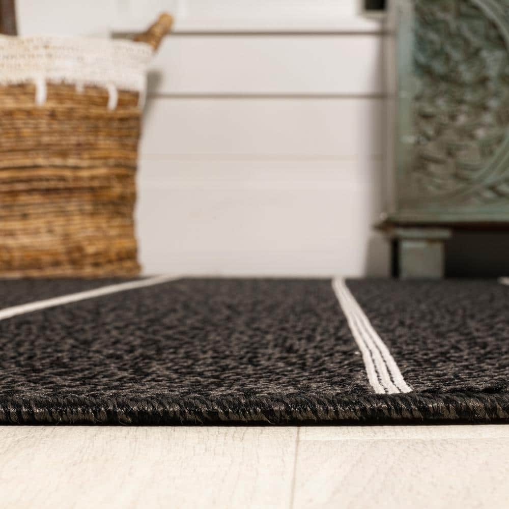 Mid-Century Modern Geometric Black and Cream 5' x 8' Indoor/Outdoor Rug