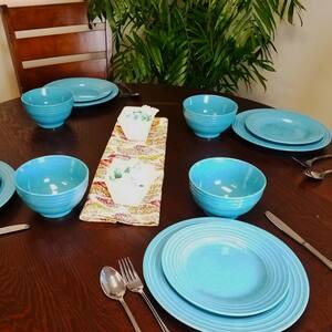 Plaza Cafe 12-Piece Casual Teal Stoneware Dinnerware Set (Service for 4)