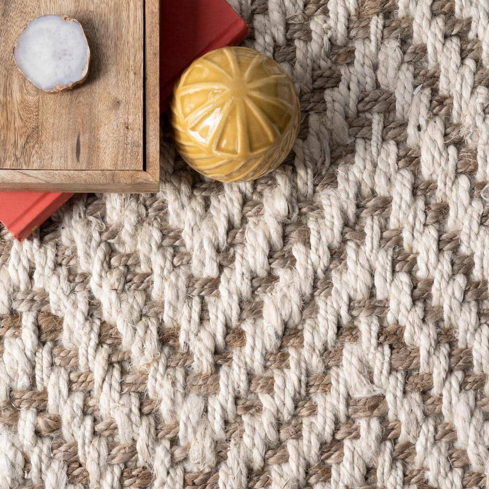 Vania Off-White Chevron Handmade Cotton 5' x 8' Area Rug