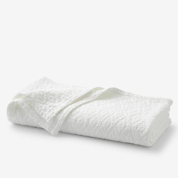 The Company Store Legends Hotel Verona Diamond Collection Cotton White Geometric Knitted King Blanket