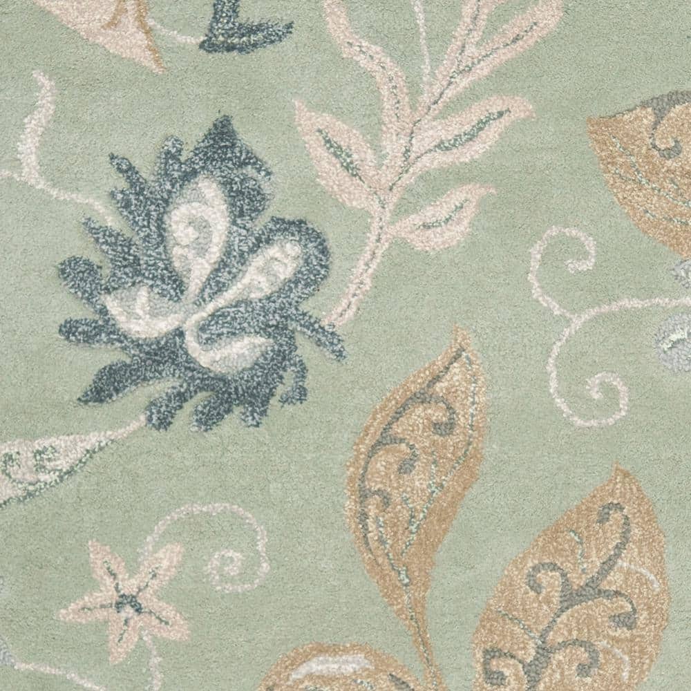 Handmade Light Green Floral Wool Area Rug, 4' x 6'