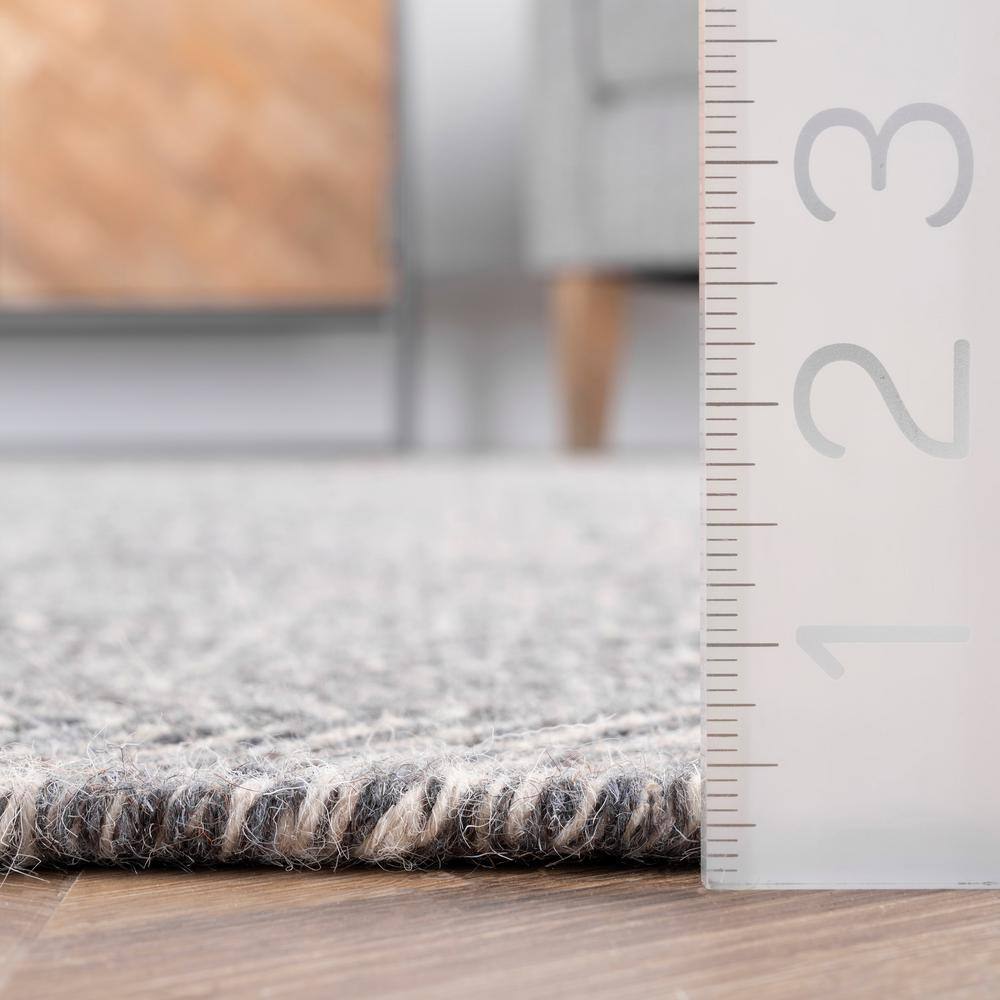 Gray Geometric Handwoven Wool Runner Rug, 2' 6" x 10'