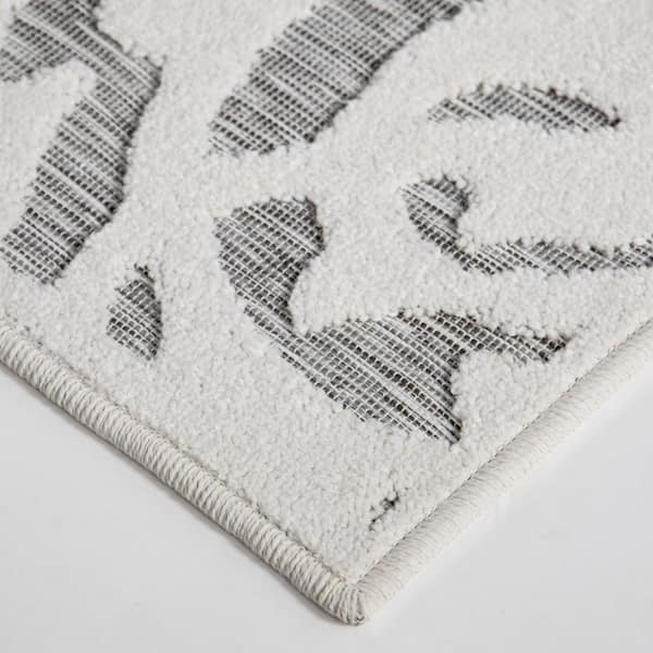 Lady Bird Gray 3 ft. x 5 ft. Indoor/Outdoor Runner Rug