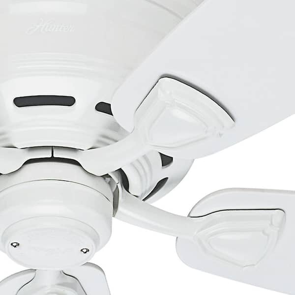 Hunter Sea Wind 48 in. White Outdoor Ceiling Fan For Patios or
