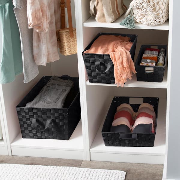 https://images.thdstatic.com/productImages/c6ef9fc1-7185-44a6-9d4c-34bf84fe8ec0/svn/black-simplify-closet-drawer-organizers-25015-2pk-black-fa_600.jpg