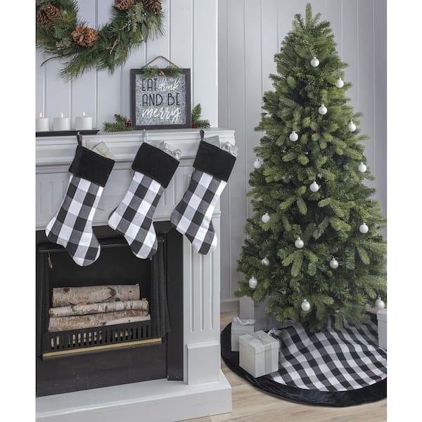 https://images.thdstatic.com/productImages/c6f2c1b6-9447-40d9-931d-e9cbd4051573/svn/new-traditions-simplify-your-holiday-christmas-tree-skirts-2487133-1dd-1f_600.jpg