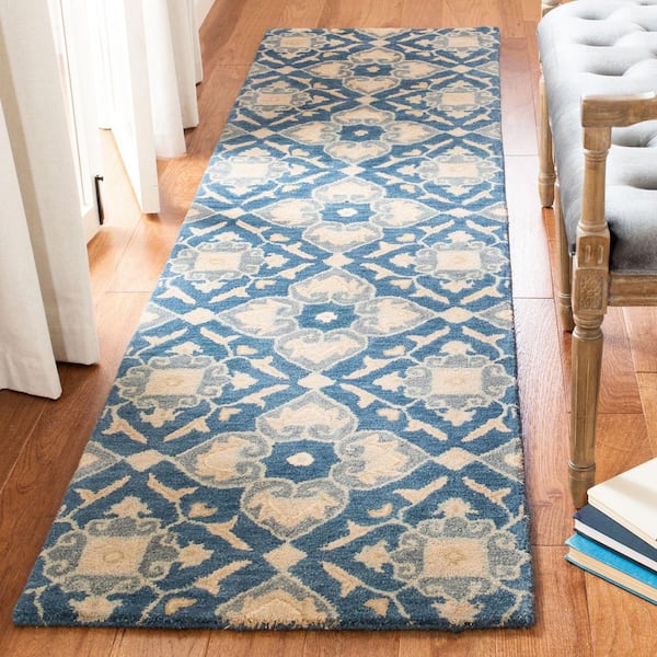 Wyndham 2 ft. x 9 ft. Blue/Gray Diamond Floral Runner Rug