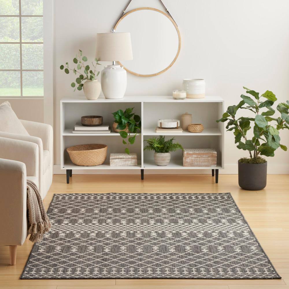 Charcoal Moroccan Trellis Flatweave 4' x 6' Outdoor Rug