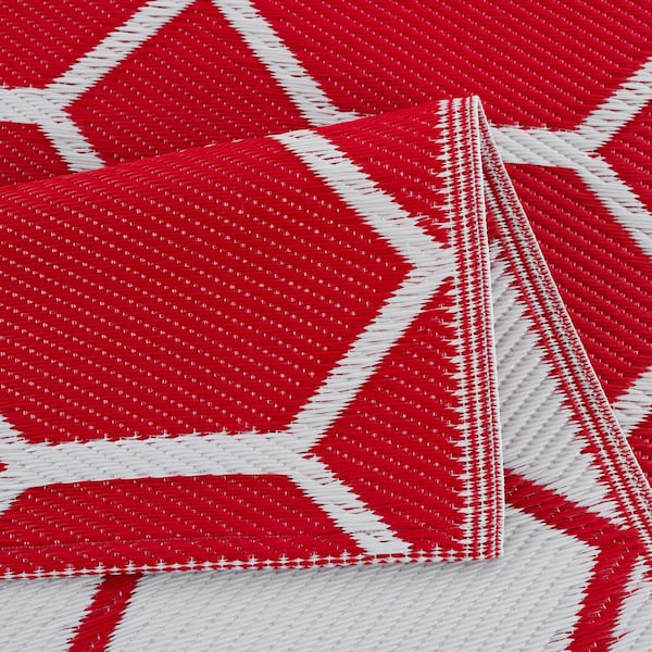 Miami Red White 4 ft. x 6 ft. Reversible Recycled Plastic Indoor/Outdoor Area Rug