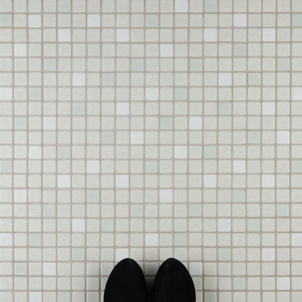 https://images.thdstatic.com/productImages/c71c70aa-b3af-49cf-bce6-474d84fb6d25/svn/pistachio-and-white-merola-tile-mosaic-tile-fkosrr98-d4_600.jpg
