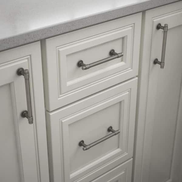 Francisco 5-1/16 in. (128 mm) Classic Heirloom Silver Cabinet Drawer Bar Pull