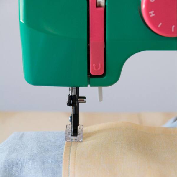Janome - Basic 10-Stitch Crush Sewing Machine