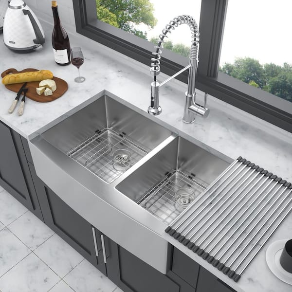 33 in. Farmhouse Apron Front Double Bowl (60/40) 16-Gauge Brushed Stainless Steel Kitchen Sink with Bottom Grids