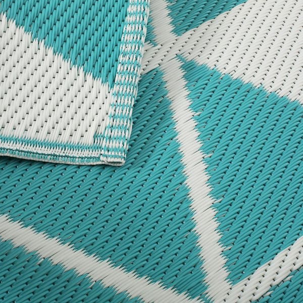 Nerissa Turquoise and White 4 ft. x 6 ft. Indoor/Outdoor Patio Area Rug