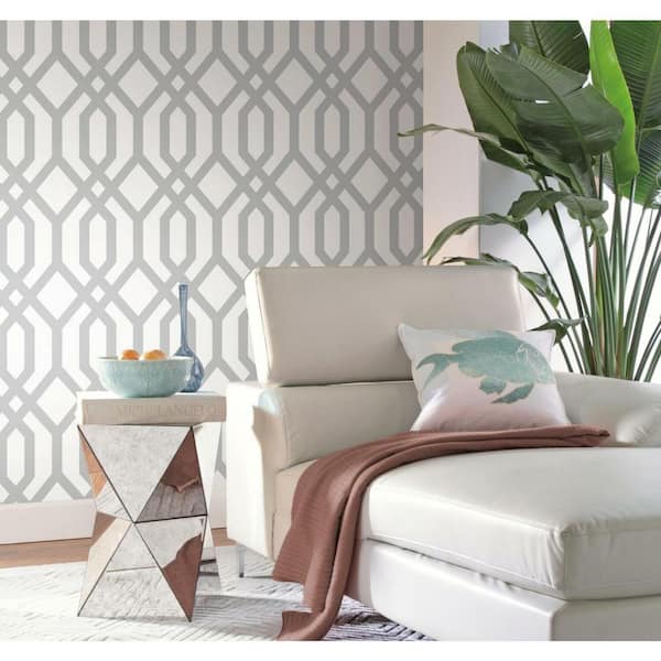 28.18 sq. ft. Gazebo Lattice Peel and Stick Wallpaper