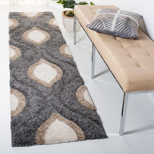 Florida Shag 2 ft. x 9 ft. Gray/Ivory Geometric Runner Rug