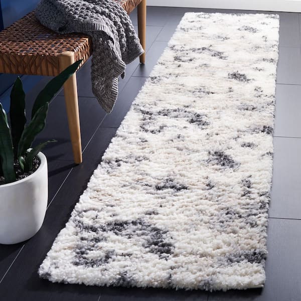 Berber Shag 2 ft. x 9 ft. Gray/Ivory Abstract Monochrome Runner Rug