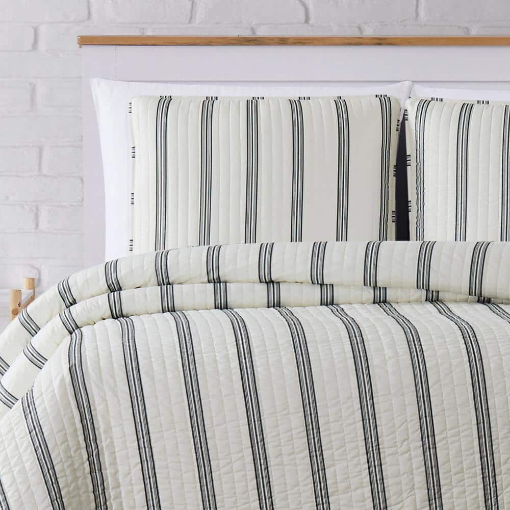 Black and White Microfiber Twin Quilt Set