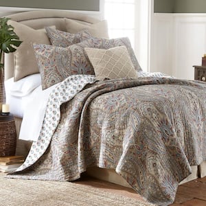 Kasey 2-Piece Taupe Medallion Cotton Twin/Twin XL Quilt Set