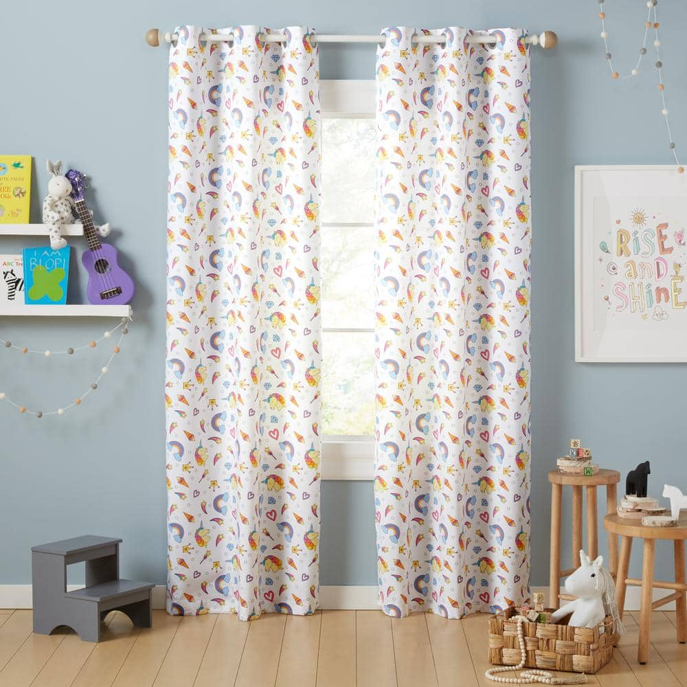 https://images.thdstatic.com/productImages/c75dff4c-1c55-4b2e-99af-2c022b4b20d5/svn/white-multi-estate-view-room-darkening-curtains-ya015848dstve1-a307-64_1000.jpg