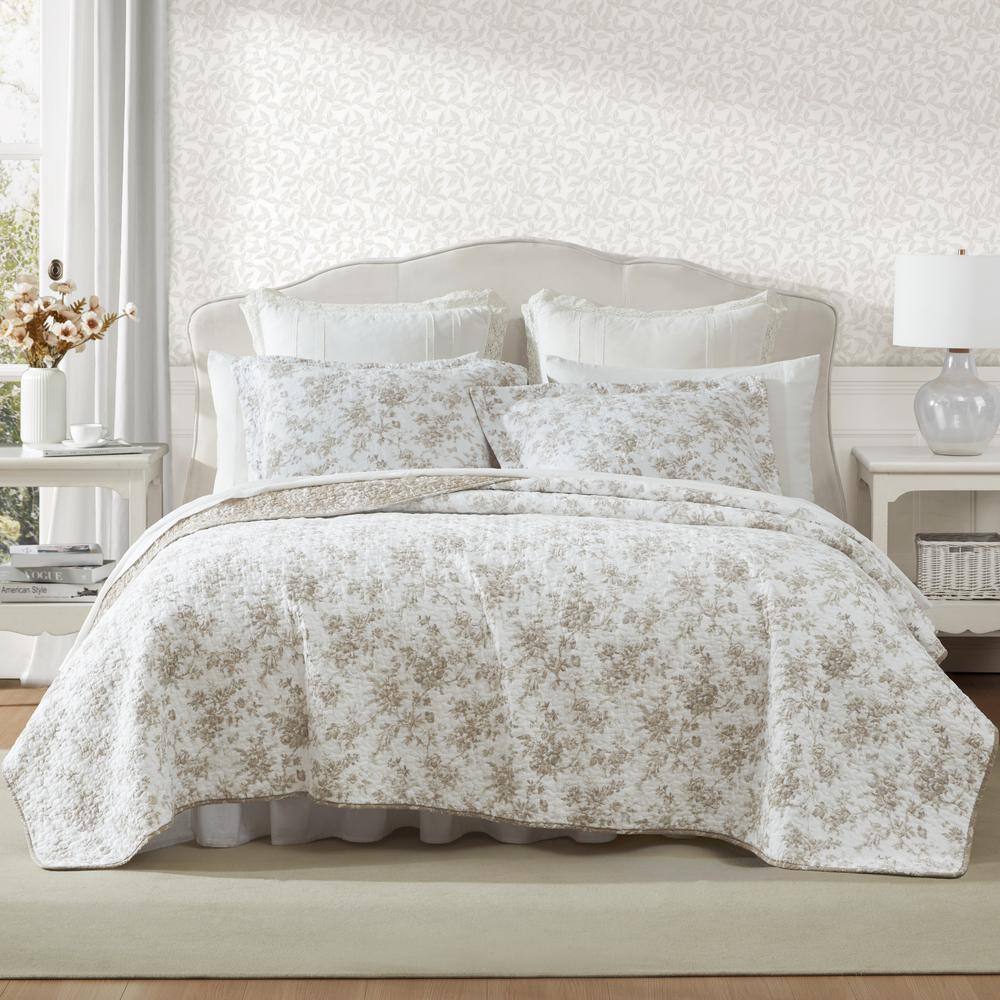 King White Cotton Reversible Quilt Set with Shams
