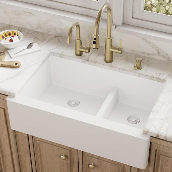 Farmhouse Apron Front Quartz/Granite Composite 34 in. Double Offset Bowl Kitchen Sink in White
