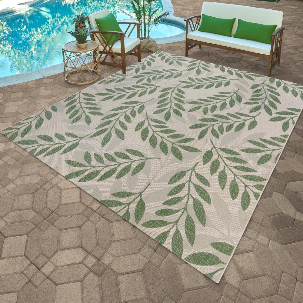 Large Beige and Green Synthetic Flatweave Outdoor Rug