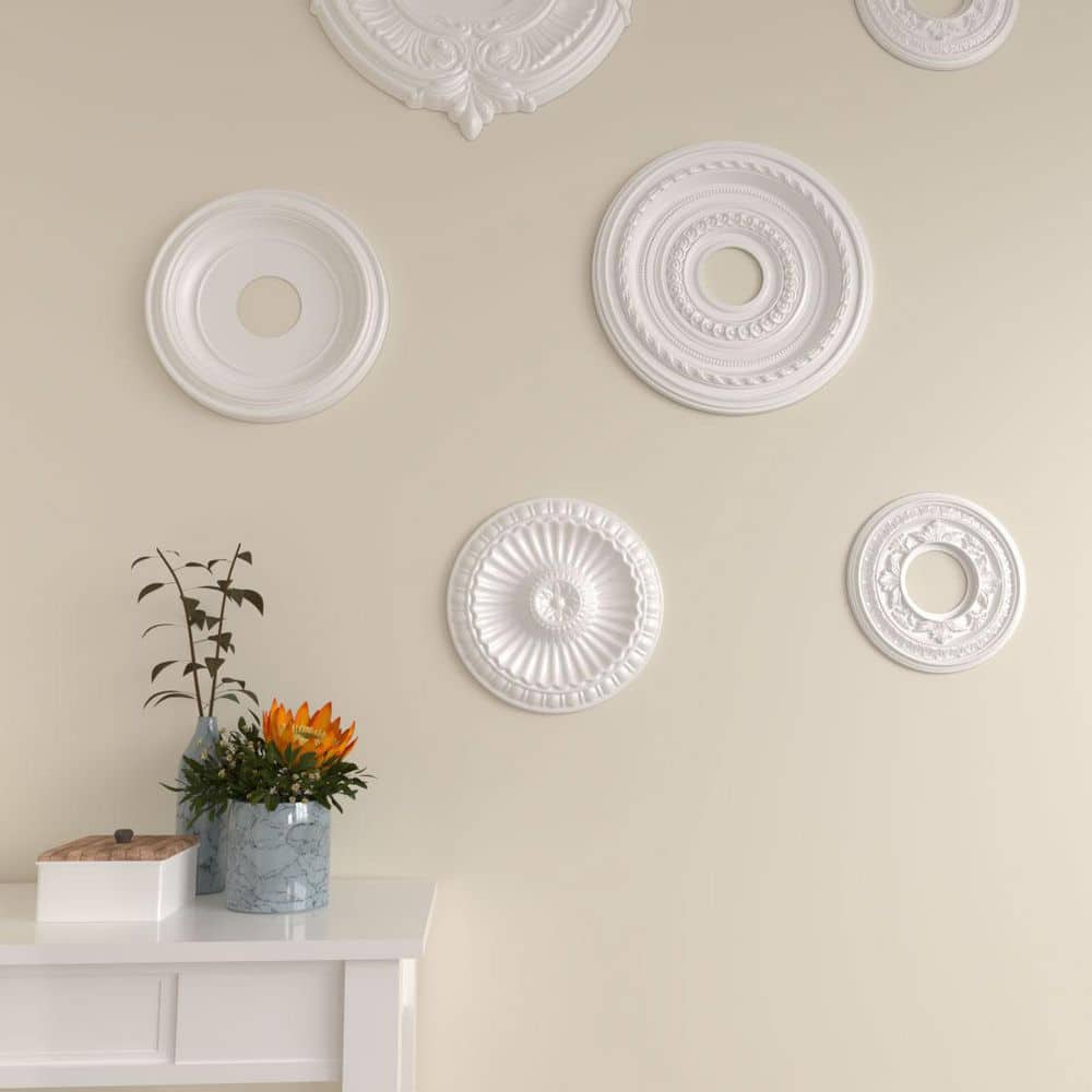 Granada 23.5" Primed Urethane Ceiling Medallion