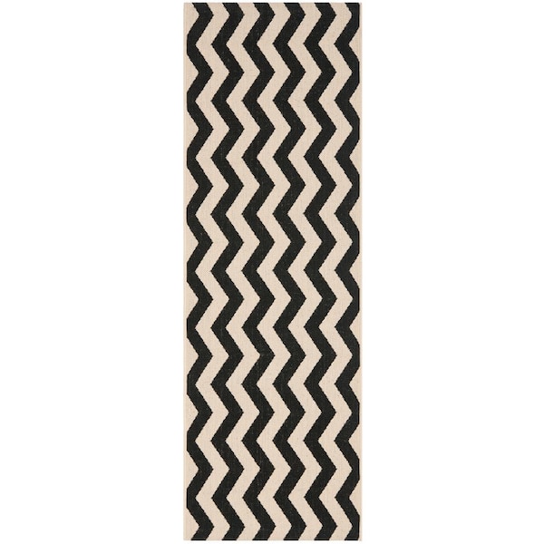 Courtyard Black/Beige 2 ft. x 10 ft. Geometric Indoor/Outdoor Patio  Runner Rug