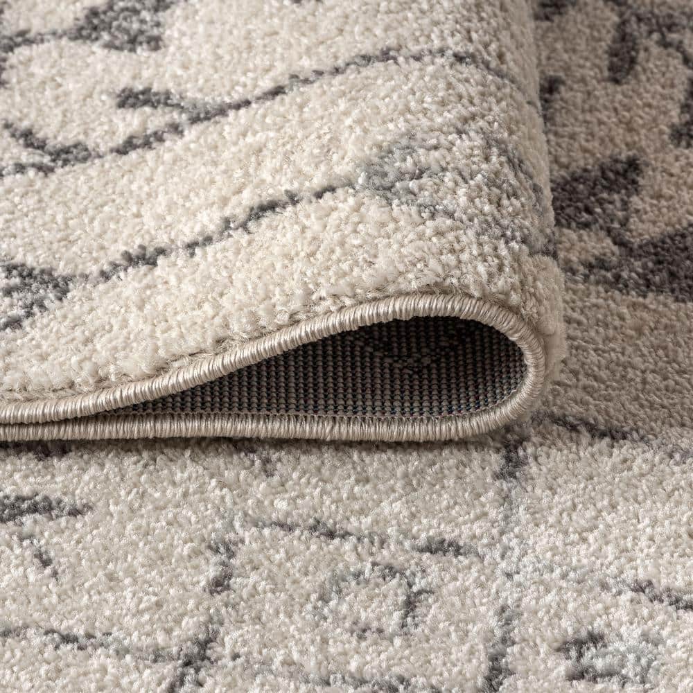 Ziri Moroccan Geometric Gray and Ivory 8' x 10' Area Rug