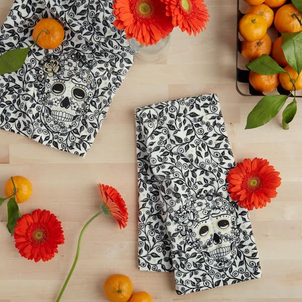 Skull and Vine Black/White Kitchen Towel Set (Set of 2)
