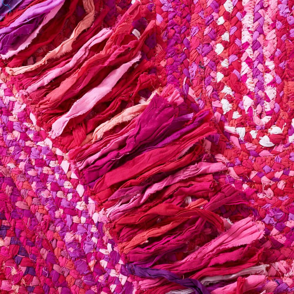 Handmade Pink and Fuchsia Cotton Braided Oval Rug, 3' x 5'