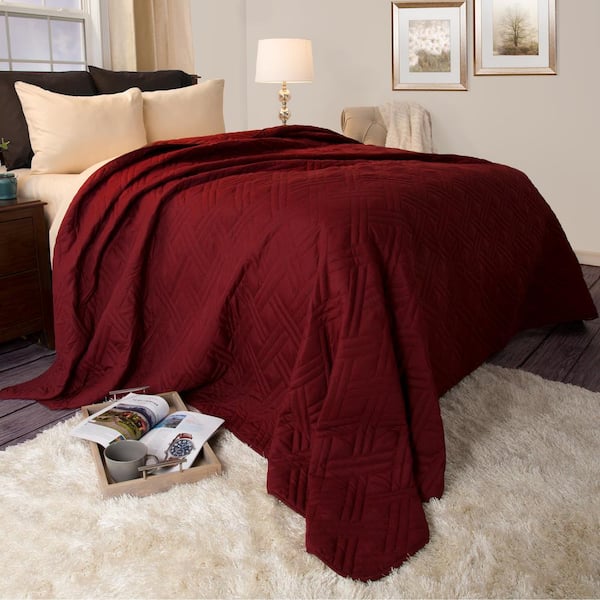 Lavish Home Solid Burgundy King Bed Quilt